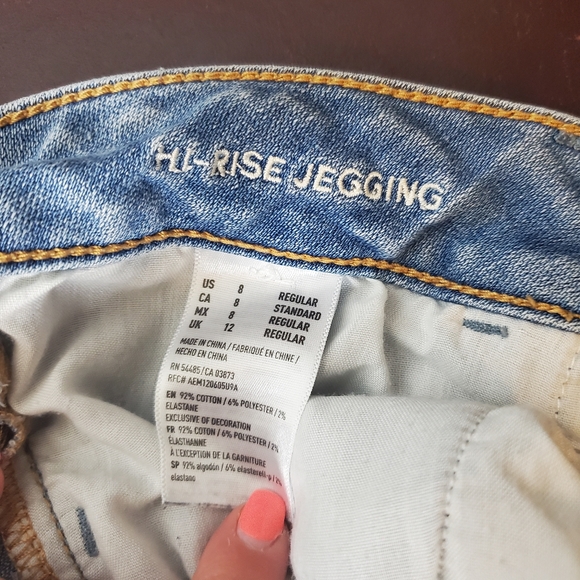 American Eagle Hi-Rise Jegging Distressed 8 Light - Picture 15 of 15